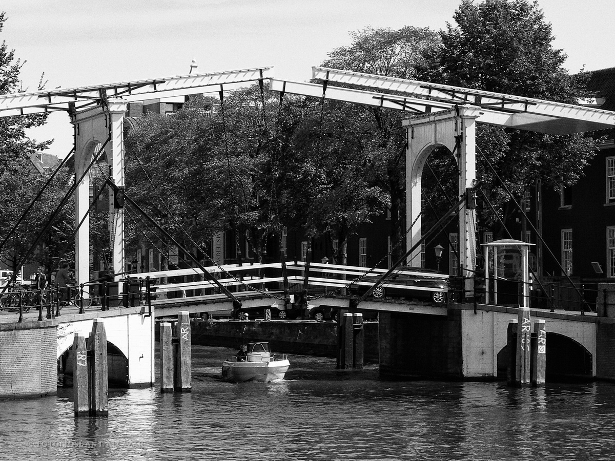 Amsterdam Agosto-2007 - Puente colgante
