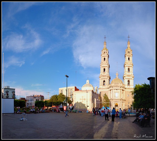 Panoramica Plaza de parroquia San Francisco, Tepatitlan Jalisco Mexico