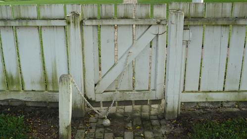 Automatic Door Close | by Adrian Escobedo