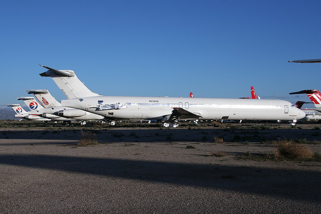 McDonnell-Douglas MD-83 N65858