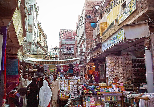 Resham Bazaar (Hyderabad) by Ahsan.Abidi