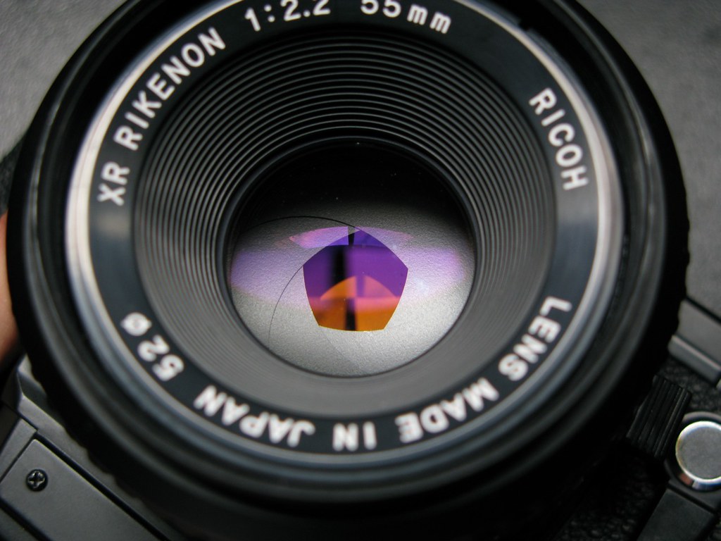 combineren scheuren verlangen Camera lens and aperture | Ricoh 55 mm prime lens. Nice pent… | Flickr