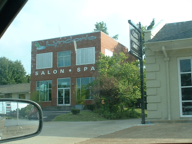 Lyndon's Salon & Spa (CL)