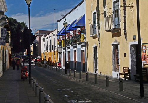 F25 Puebla street