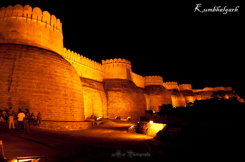 The majestic walls of Kumbhalgarh spanning a length of 36 Kms, 2nd longest in the World after the Great Wall of China !