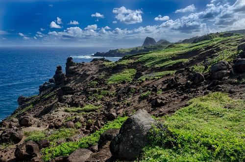 ocean clouds hawaii lava hiking maui boulders trail lightroom seafog martinsmith kahekilihighway blacklava nikon18200mmvrii poeluabay nikond7000 pse12 maui2014