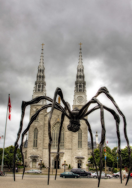 maman:  the spider in Ottawa