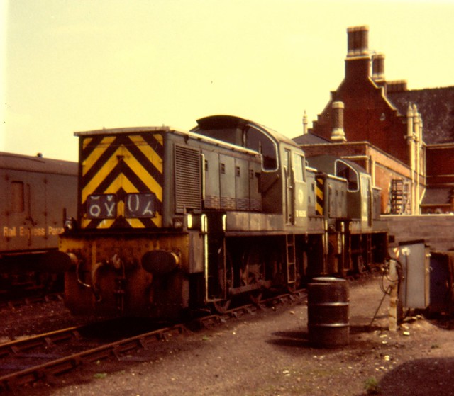 D9535 & D9524 at Hereford 11/69