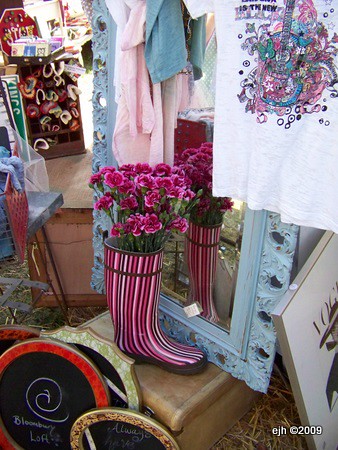 Boot with flowers | by nostinkinhedges305