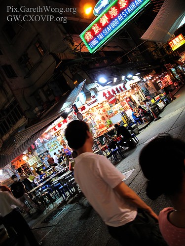 Night Street food hawkers in Jordan, Temple Street area, Hong Kong IMG_9475 by garethwong