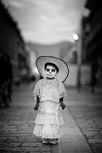 street sunset girl dayofthedead mexico atardecer calle niña oaxaca diademuertos catrina lacatrina artlibres