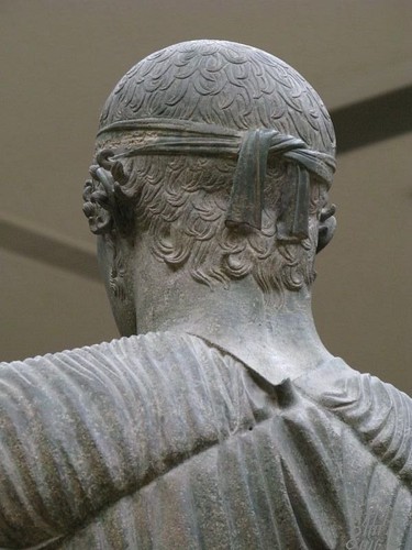 detail statue museum bronze canon early delphi style classical archaeological severe archaeologicalmuseum charioteer g9 delphiarchaeologicalmuseum spring2008 canong9 earlyclassical