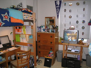 anna's dorm room | studio-s | Flickr