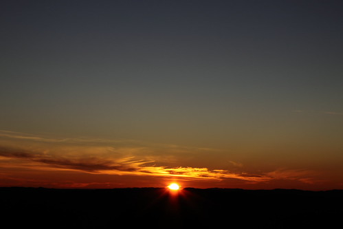Sunset by Nathan Knight, Exposure:0.005 sec (1/200)
Aperture:f/11.0
Focal Length :55 mm
ISO Speed:100sunset clearlake lakepor