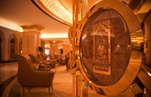 Emirates Palace Hotel, Abu Dhabi | by Zselosz