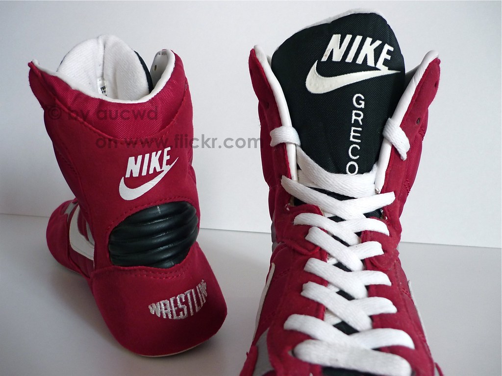 vintage nike wrestling shoes