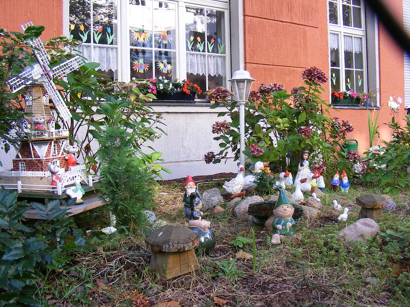 Garden Gnomes, Berlin Tempelhof -  Kindergarten, Manfred von Richthofen-Str