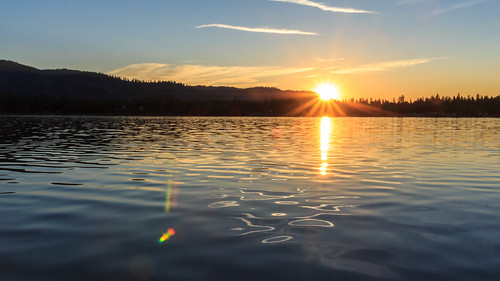 nature sunrise landscape outdoors us washington unitedstates eagle lakes resort logcabin twinlakes loon rainbowbeach northtwin southtwin inchelium colvillereservation