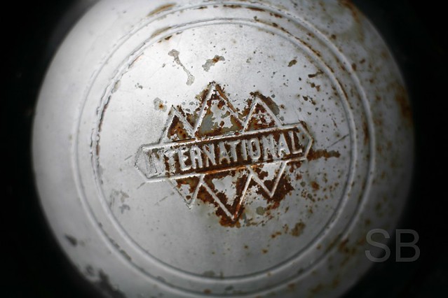 International hubcap