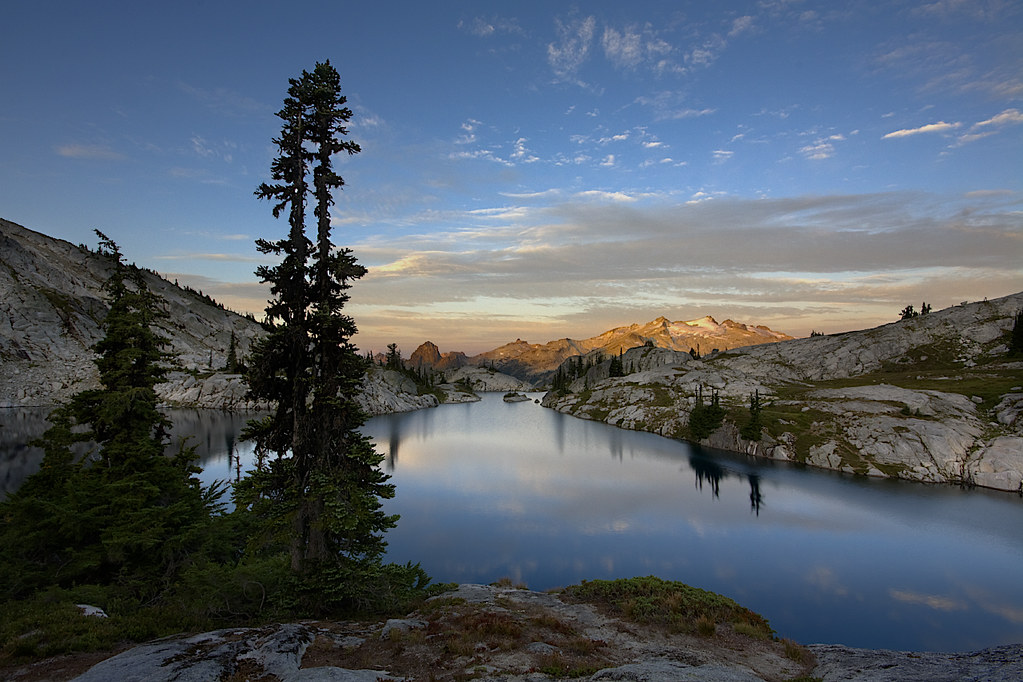 Robin Lakes Sunrise by Jeff Pang