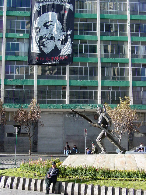Downtown Scene with Monument and Che Guevara Poster - La Paz - Bolivia