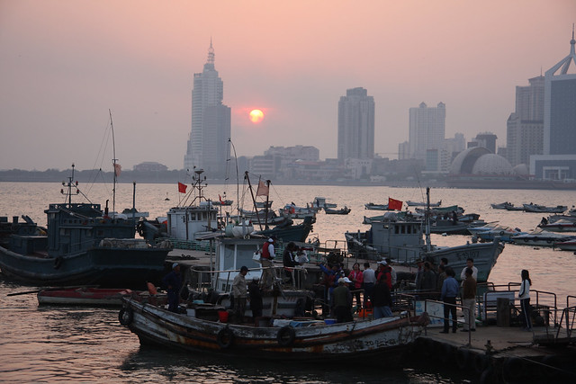 Qingdao, Sunset at the harbour