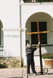 praying at county courthouse | by Walk the Cross