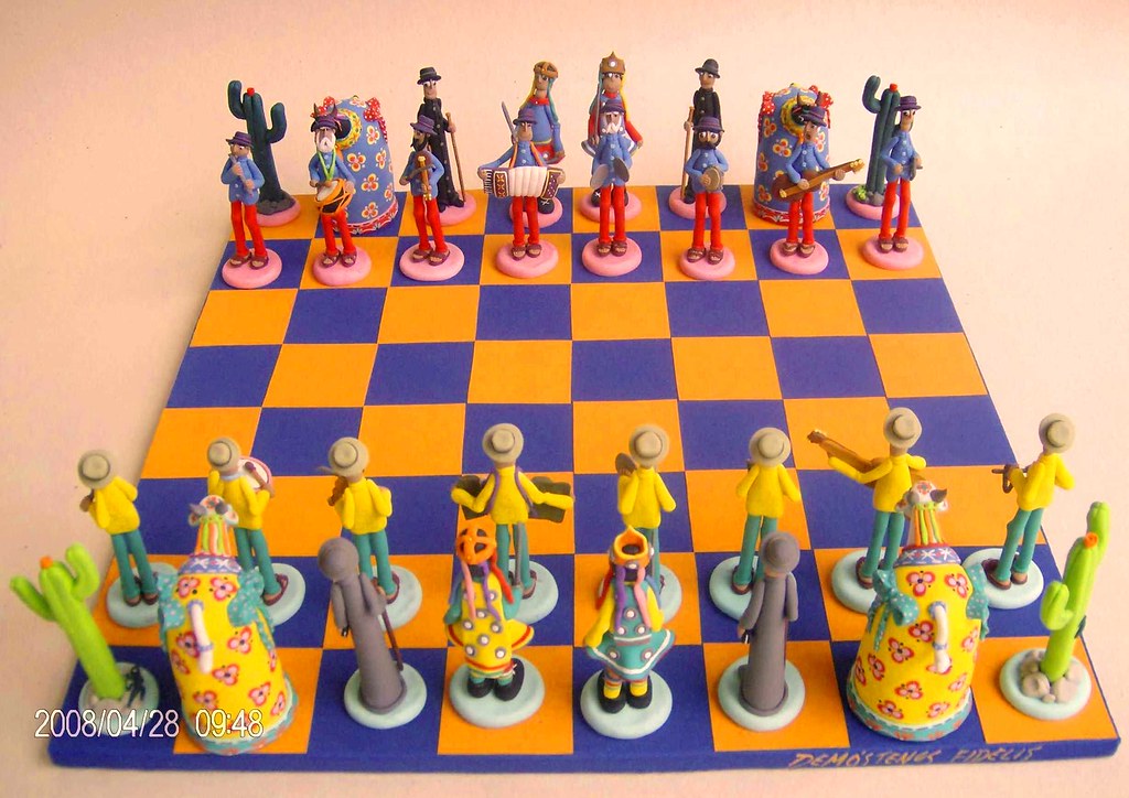 Figuras do folclore brasileiro viram peças de xadrez