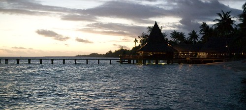 sea buildings honeymoon natural events places resort manmade sites oceania rangiroa frenchpolynesia tuamotusislands