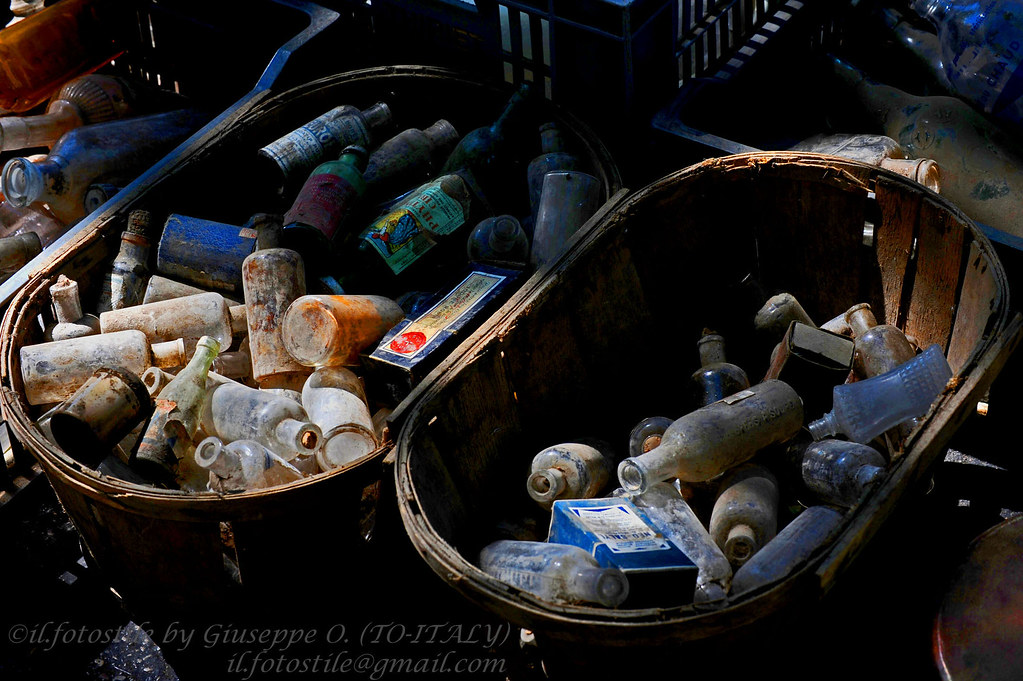 AIGUES-MORTES(FR) - mercatino - luglio 2009 by [ il_fotostile ] by Giuseppe ONORATI photography