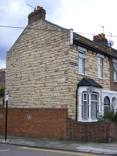 stone clad back and side, N15