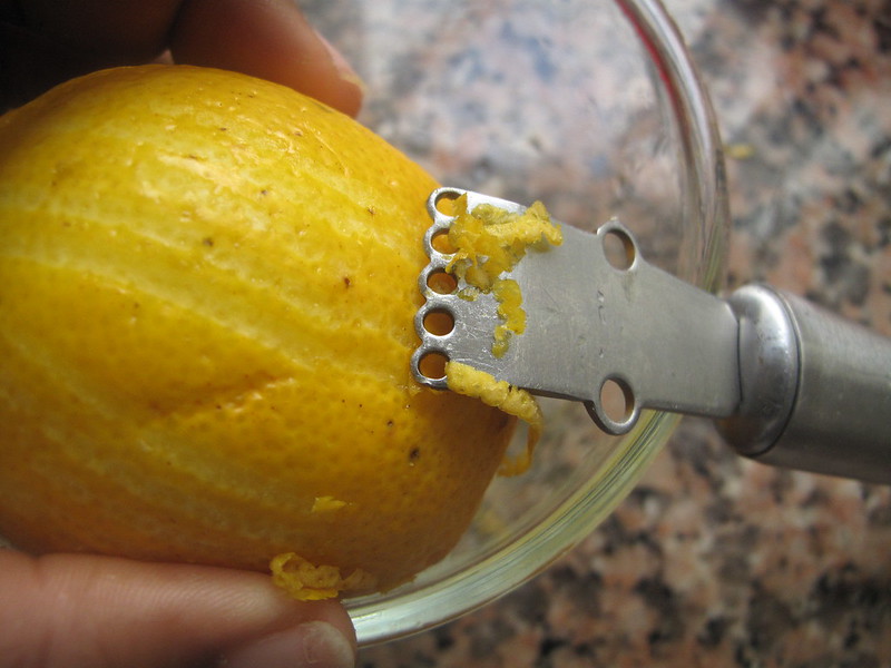 Getting lemon rind