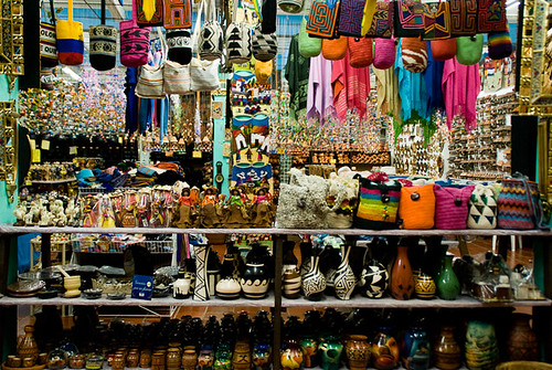 art colors shop tag3 bag store colombia tag2 tag1 handmade group craft newyear tourist exhibition celebration gift division añonuevo crowded celebración villadeleyva boyaca