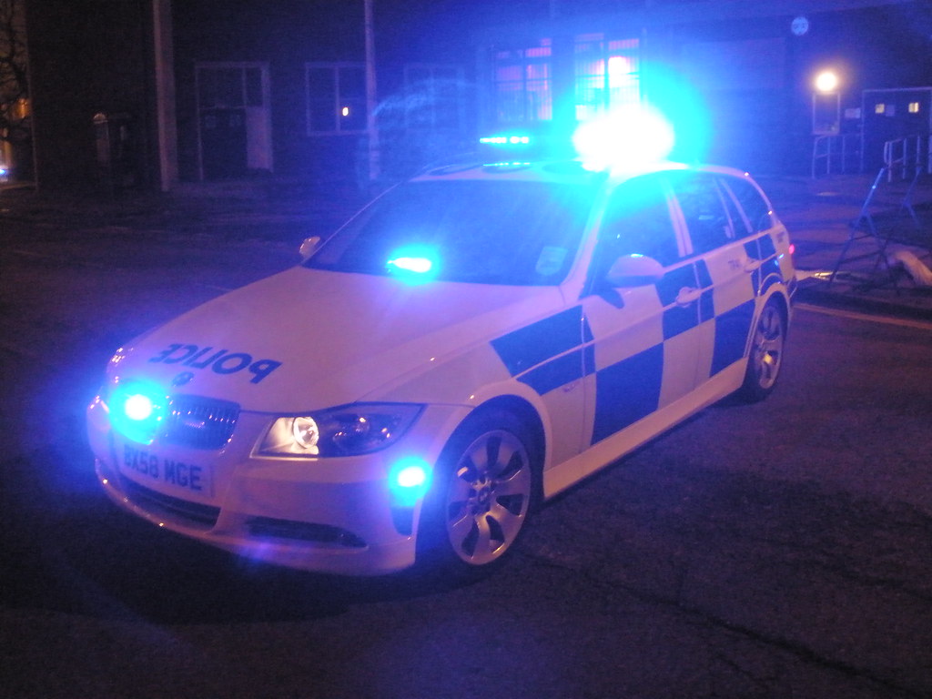 West Midlands Police BMW 3 Series Tourer RPU conducting road closure (TP - Unit 41)
