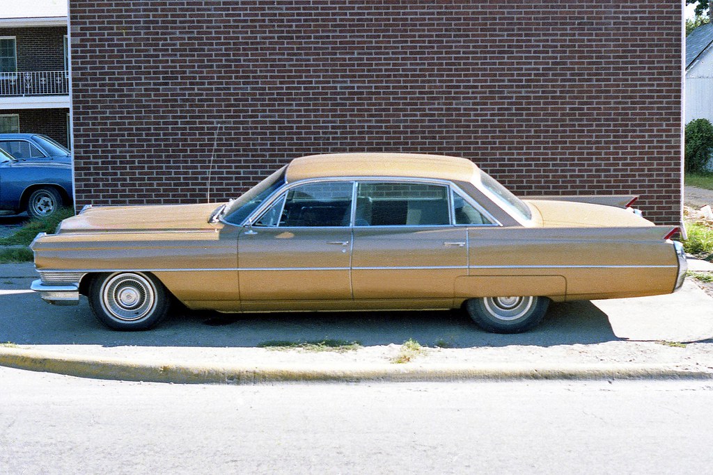 1964 Cadillac Sedan de Ville 6-Window