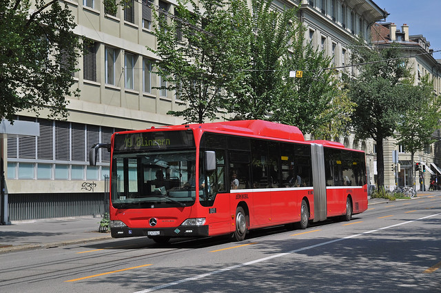 Mercedes Citaro 841, auf der Linie 19, fährt am 12.08.2015 durch die Bundesgasse.