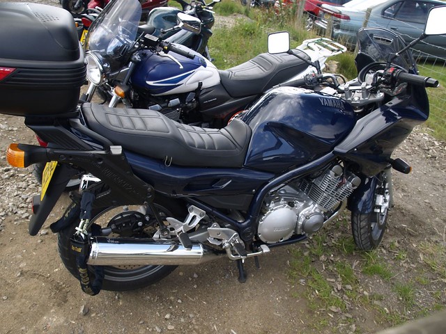 Yamaha XJR1300 Motorbikes