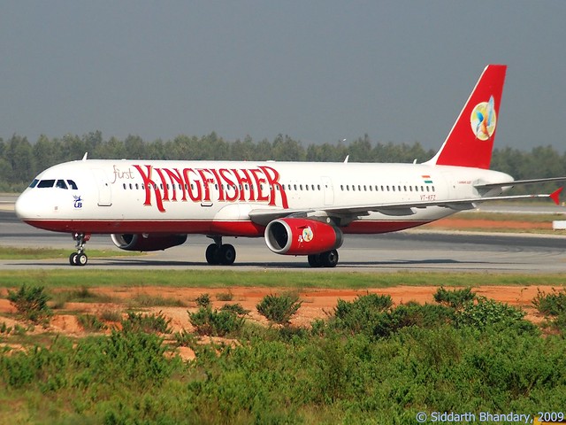 Kingfisher Airbus A321 taxing to terminal