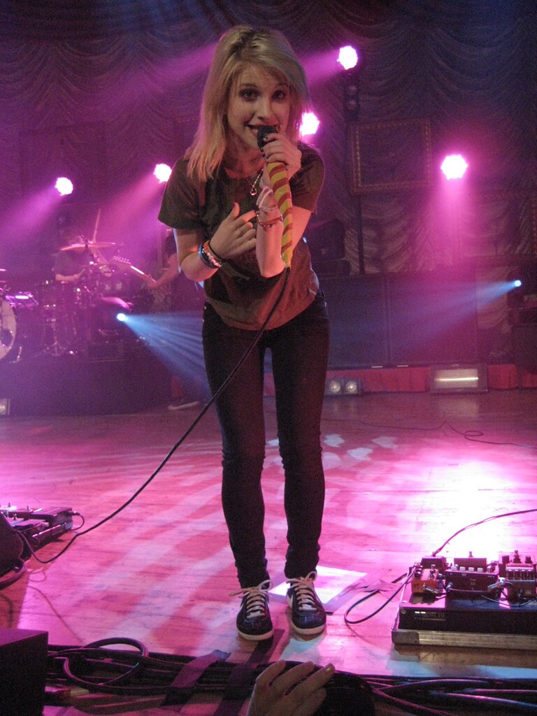 Hayley Williams (Paramore), Brand New Eyes tour @ The Ryman…
