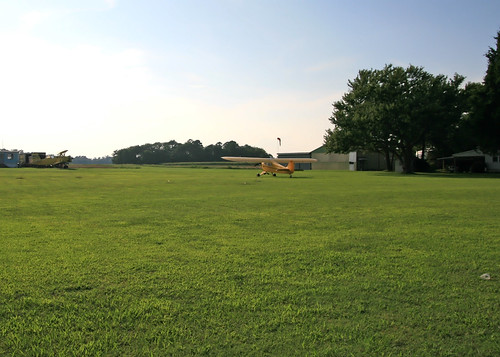 airport airfield aerodrome generalaviation