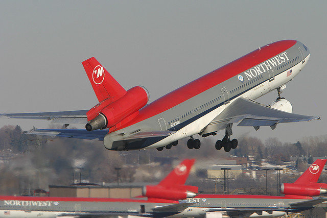 Northwest Airlines McDonnell-Douglas DC-10-30 N233NW