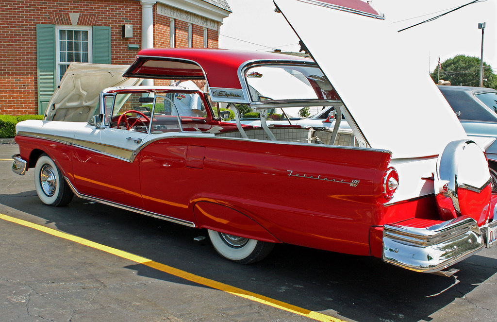 1957 Ford Fairlane 500 Skyliner Convertible with Retractab… | Flickr