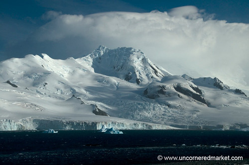 mountain ice landscape antarctica glaciers icebergs aes southshetlandislands halfmoonisland dna2antarctica antarcticatour