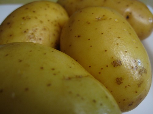 baby dutch yellow potaoes 3 potatoes | wintersoul1 | Flickr