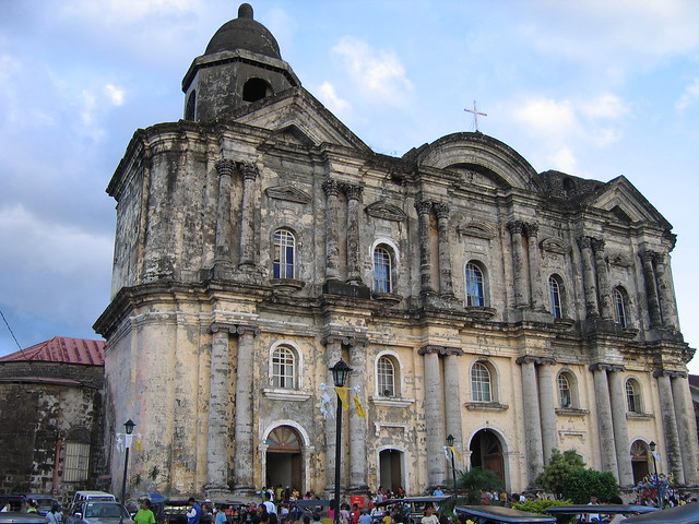 facade of taal basilica