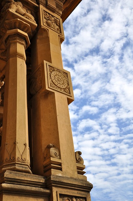 Pillars of Kelani Temple