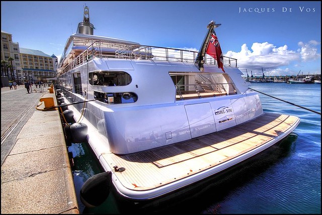 oracle owner yacht
