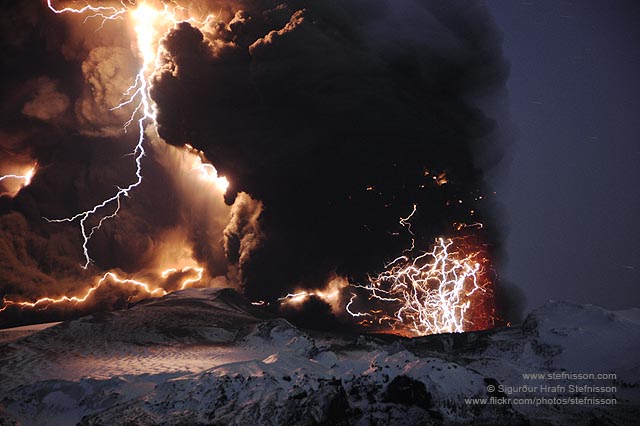 Eyjafjallajokull lightning's shs_n3_045846