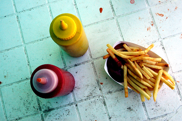 ketchup mustard fries