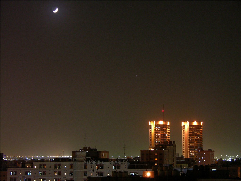 Mahboula View Moon over Mahboula | I guess technically it's Moon over Abu … | Flickr